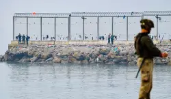 أحداث سبتة الأخيرة تُحيي مشروع "تمديد السياج الحديدي"